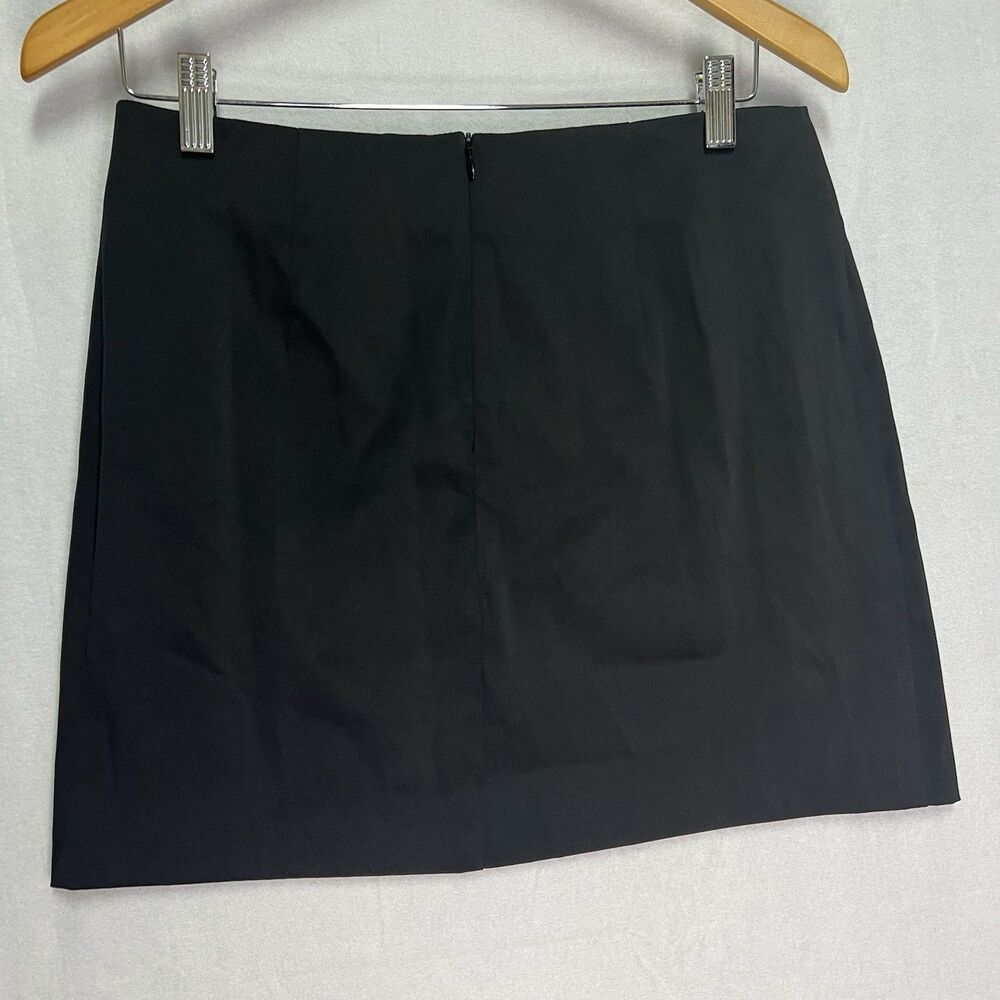 Frederick’s of Hollywood Black Mini Skirt Size 6 Y2K Minimalist Sleek Capsule
